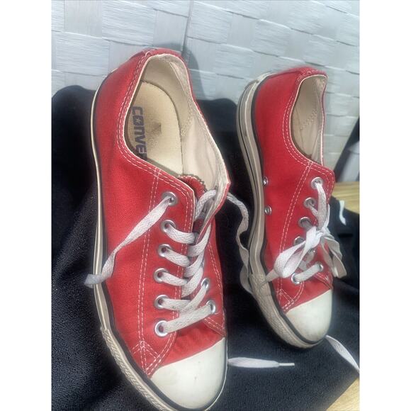Converse Unisex All Star Chuck Taylor Low Top Ox Red Sneakers M5 W8 Canvas - Picture 3 of 12
